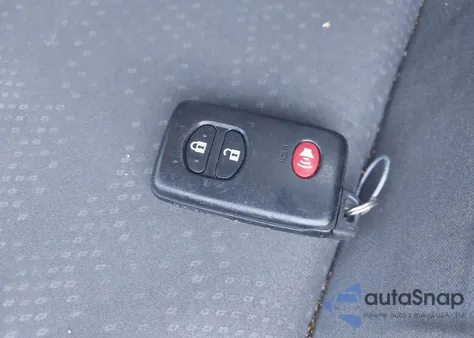 2012 Toyota Prius V Two z USA, uszkodzony, nr VIN JTDZN3EUXC3164459